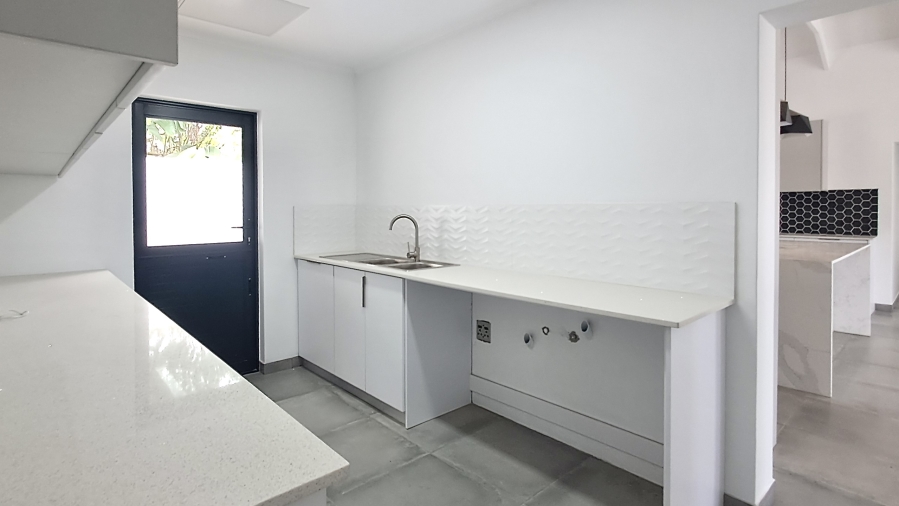 4 Bedroom Property for Sale in Shelley Point Western Cape